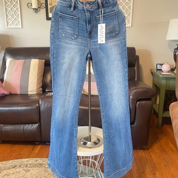 NWT Avara Leanne Jeans - Picture 3 of 10